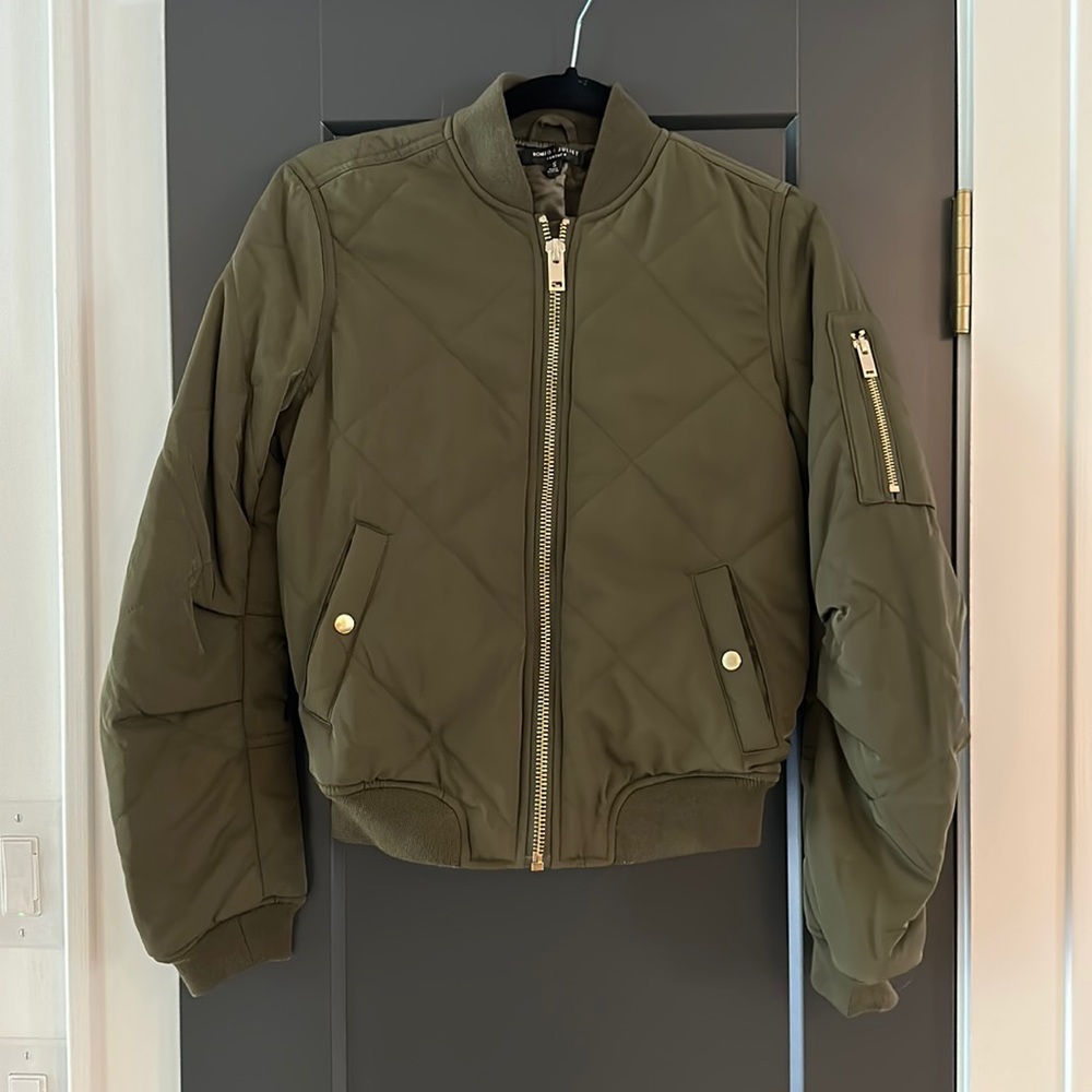 Romeo and Juliet army green quilted puffer bomber jacket size S